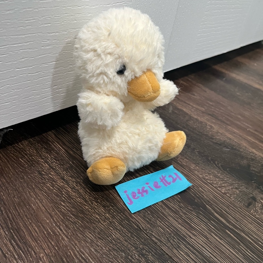 Jellycat Yummy Duckling Yellow Cute Plush Toy 100%Authentic NWT - Picture 2 of 6